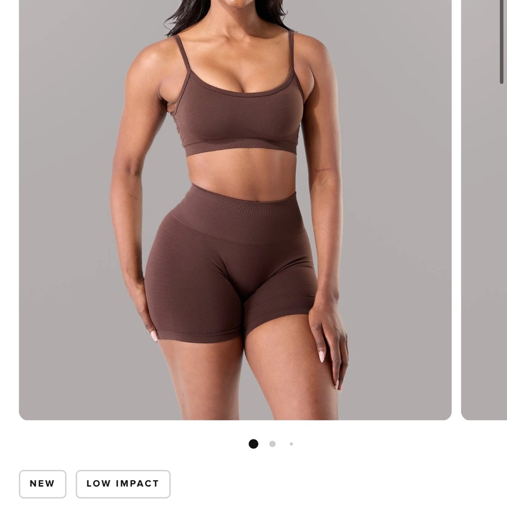 Alphalete Push Sports Bra (Espresso, S)